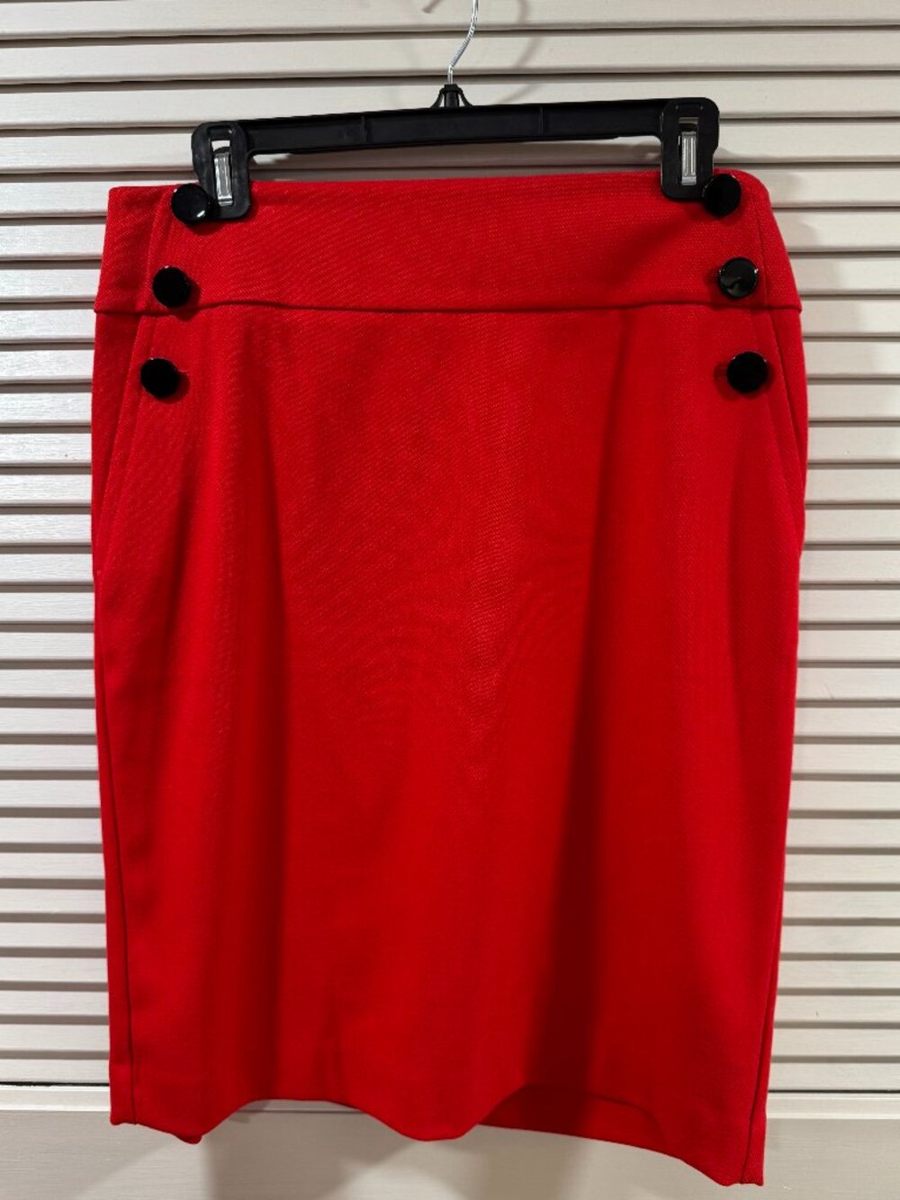 LOFT Pencil Skirt – Size 8 (NWT, Button Detail)